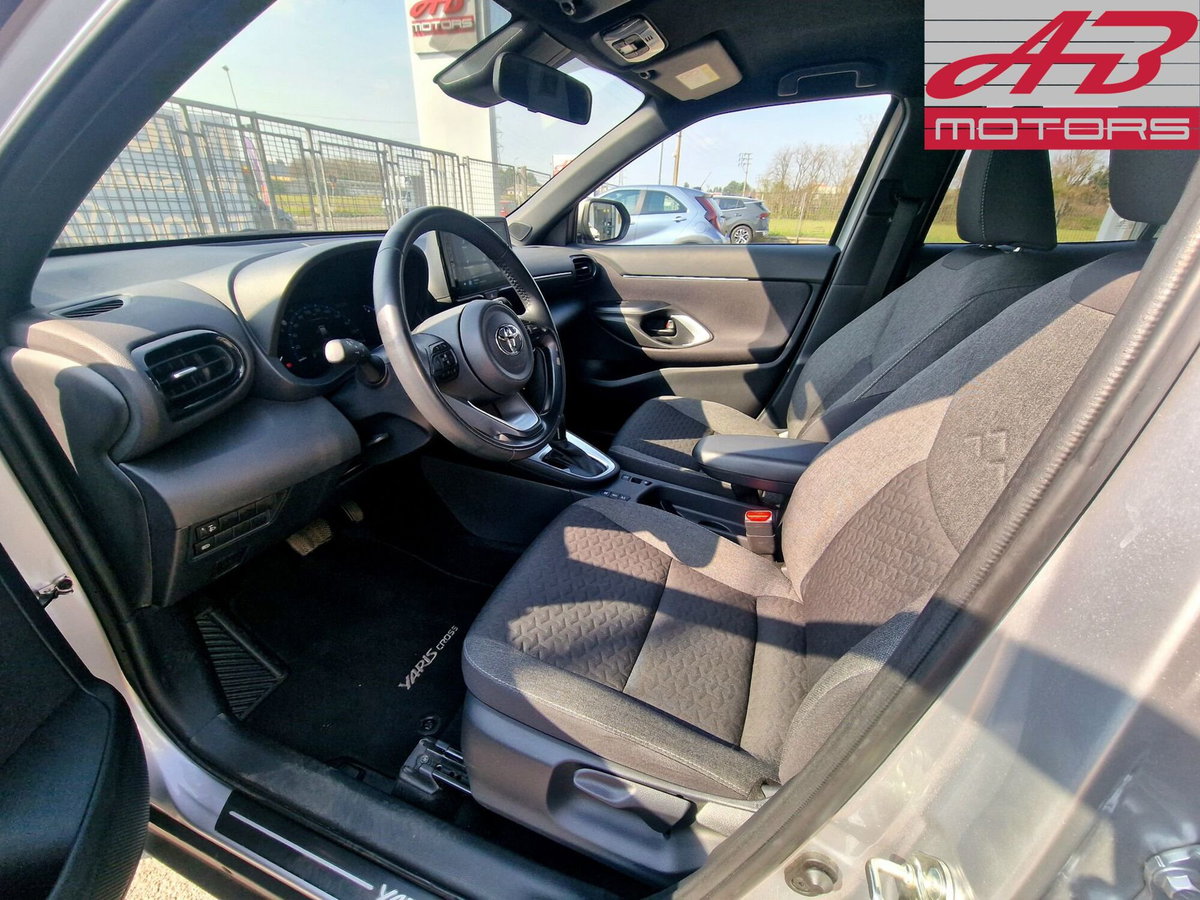 Toyota Yaris Cross 1.5 Hybrid 5p. E-CVT Trend (9)
