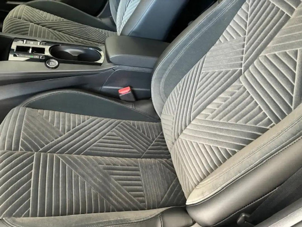 Lancia Ypsilon 1.2 mhev LX 110cv e-dct (9)
