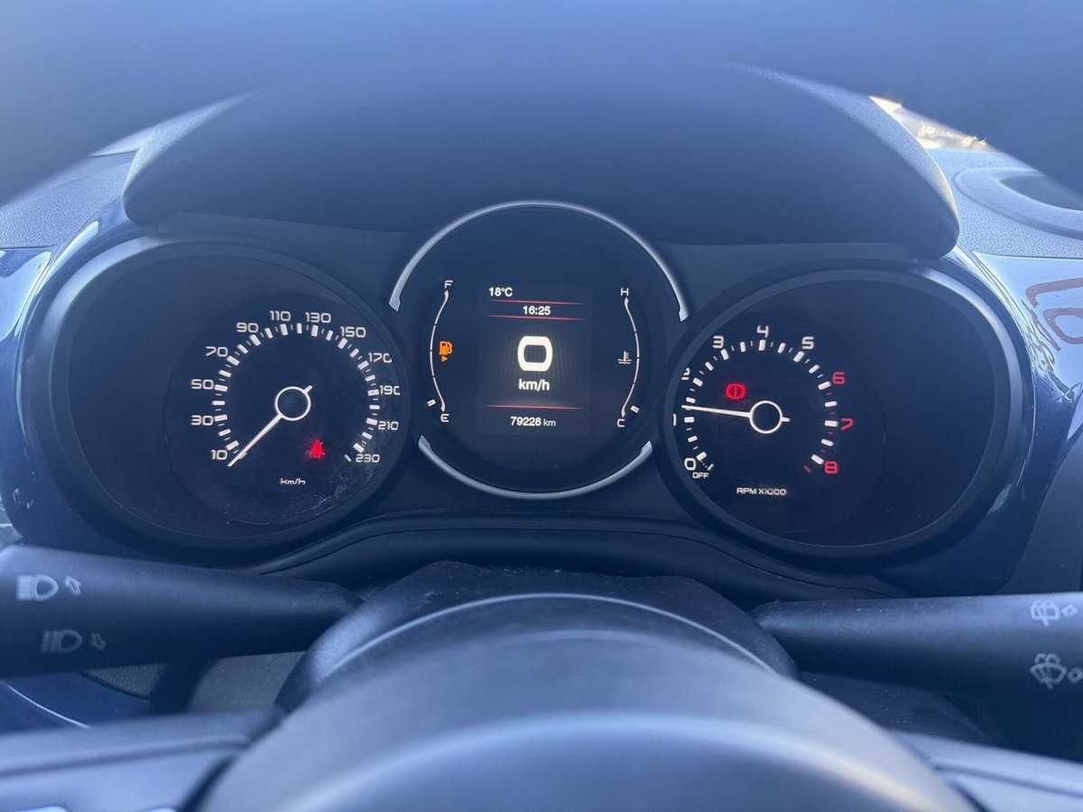 Fiat 500L 1.4 mpi 95cv Urban 4p.ti E6b (15)
