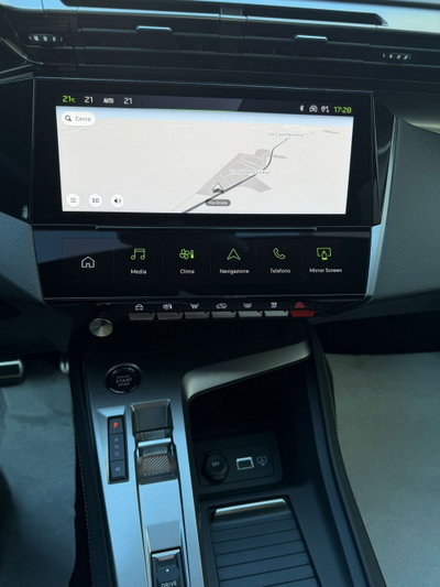 Peugeot 408 1.2 hybrid GT 145cv e-dsc6 (16)
