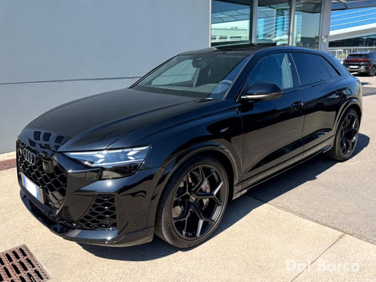 Audi RS Q8 Q8 4.0 mhev 48V performance 640cv tiptronic