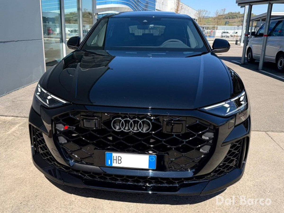 Audi RS Q8 Q8 4.0 mhev 48V performance 640cv tiptronic (2)