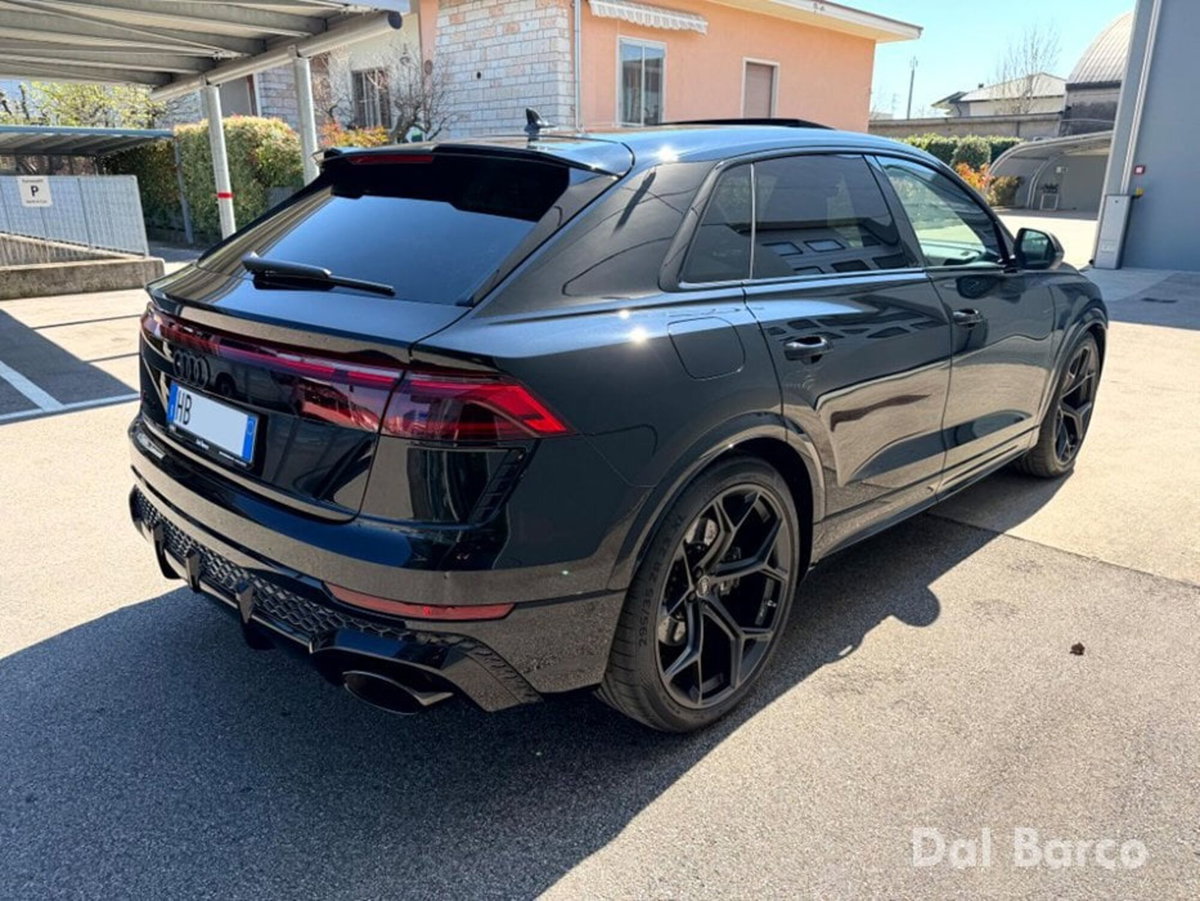 Audi RS Q8 Q8 4.0 mhev 48V performance 640cv tiptronic (5)