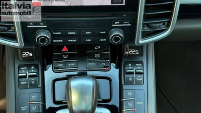 Porsche Cayenne 3.0 Diesel Platinum Edition (12)