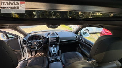 Porsche Cayenne 3.0 Diesel Platinum Edition (20)