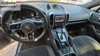 Porsche Cayenne 3.0 Diesel Platinum Edition (5)