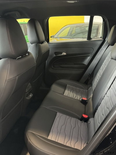 Jeep Avenger 1.2 turbo e-hybrid mhev Upland 4xe 145cv edct6 (10)
