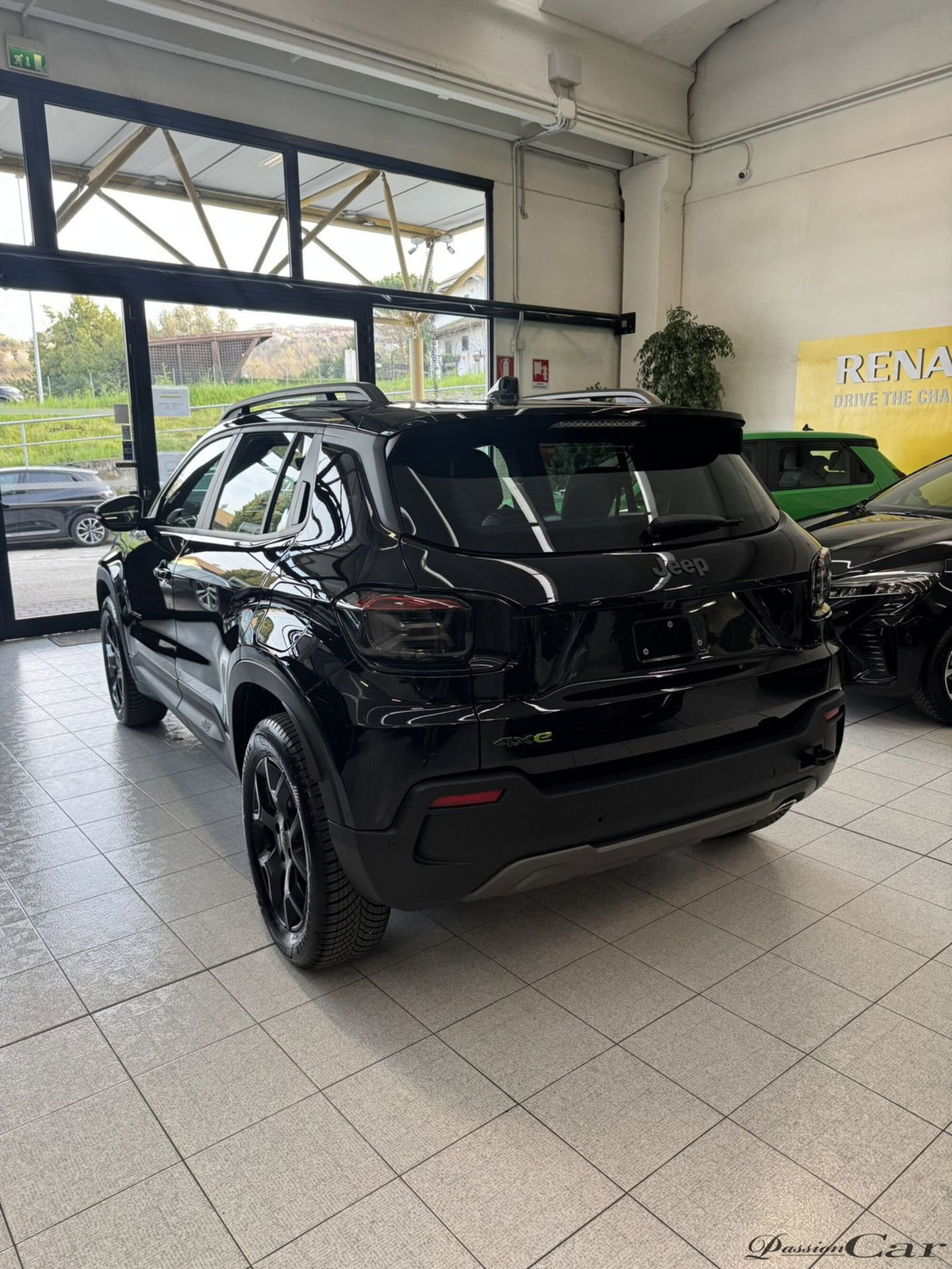 Jeep Avenger 1.2 turbo e-hybrid mhev Upland 4xe 145cv edct6 (4)