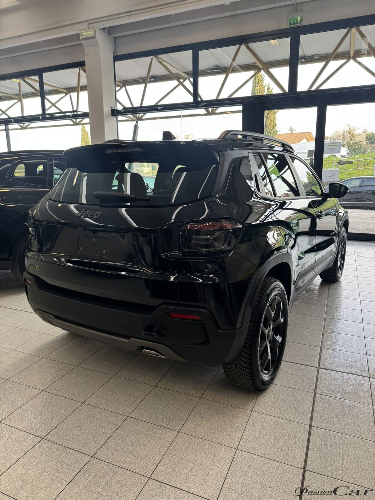 Jeep Avenger 1.2 turbo e-hybrid mhev Upland 4xe 145cv edct6 (6)