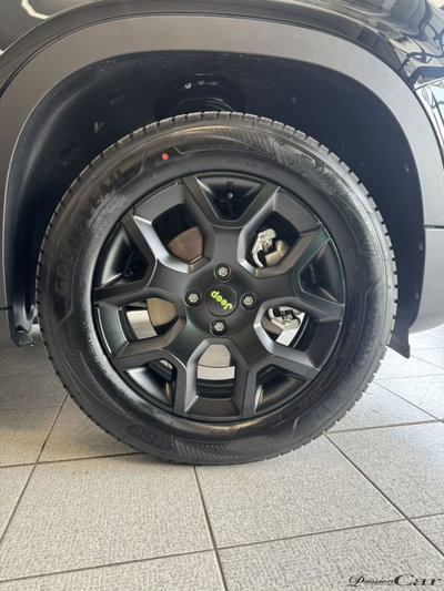 Jeep Avenger 1.2 turbo e-hybrid mhev Upland 4xe 145cv edct6 (7)