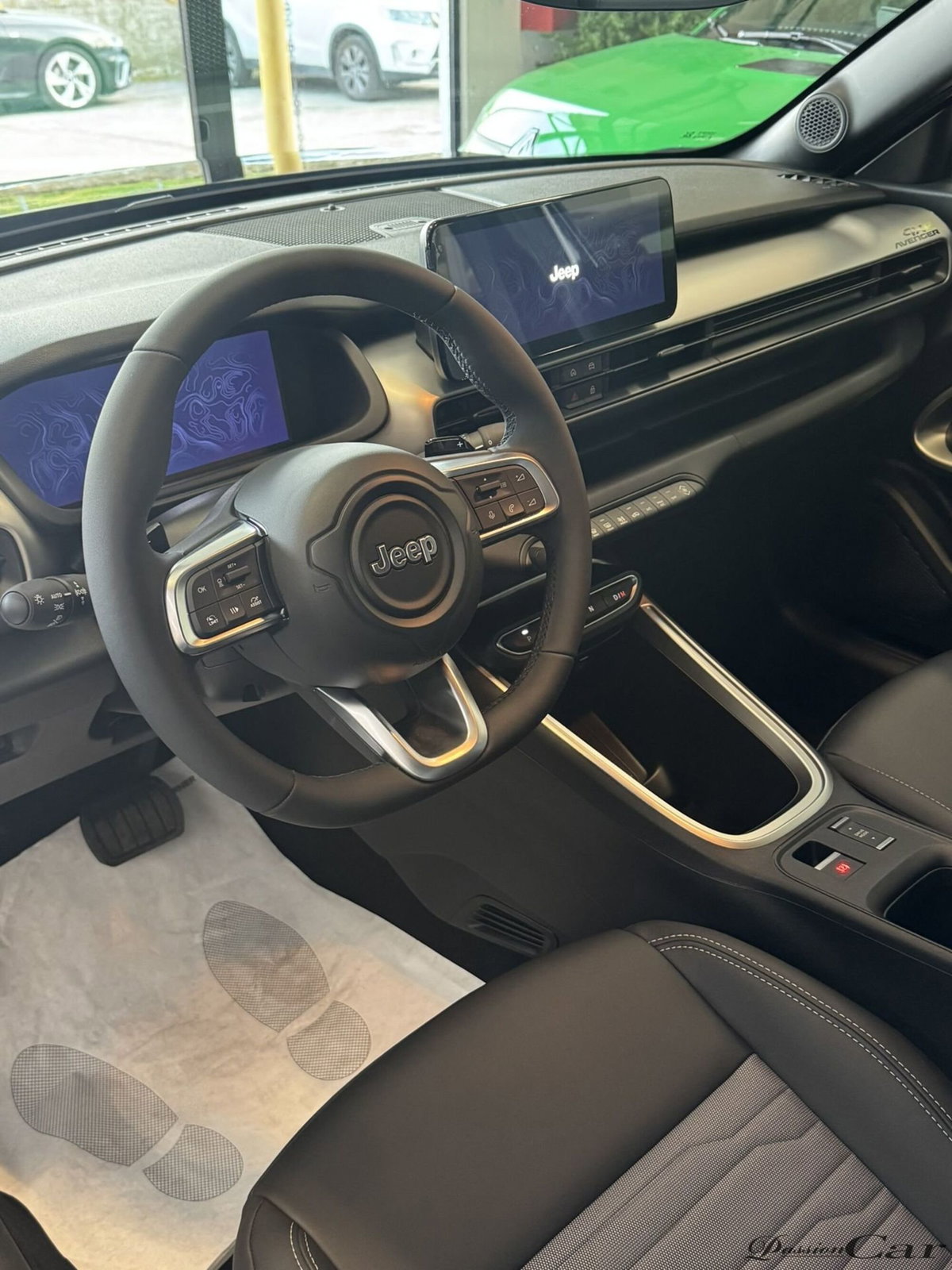 Jeep Avenger 1.2 turbo e-hybrid mhev Upland 4xe 145cv edct6 (8)