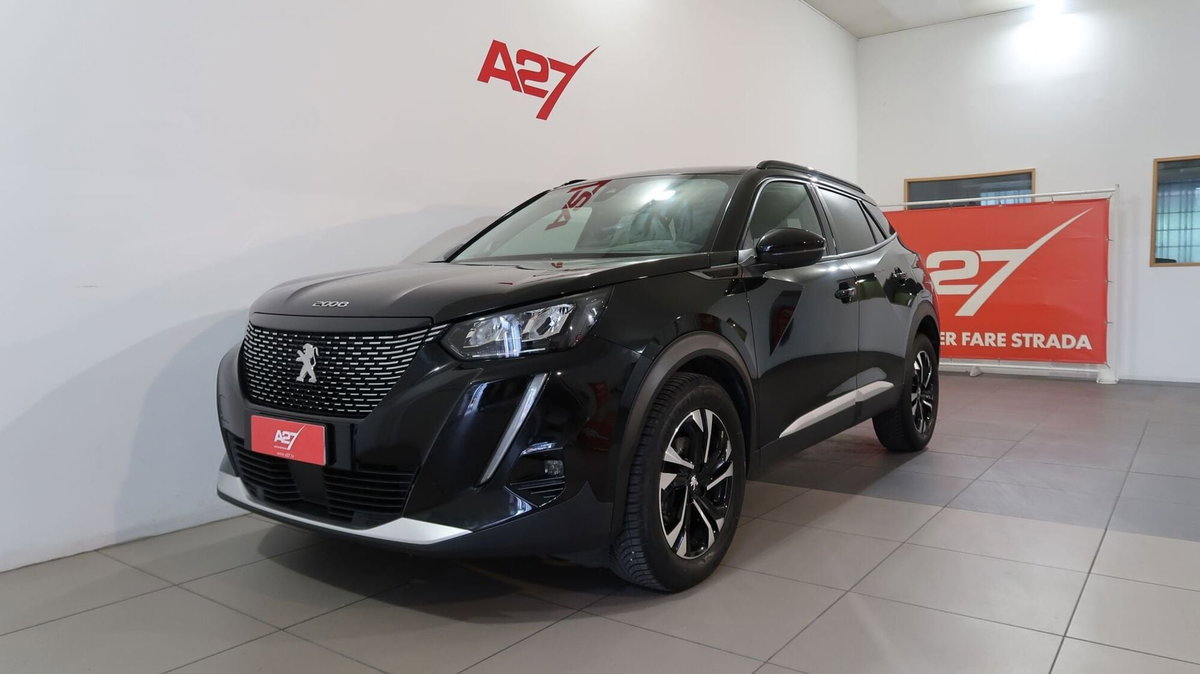 Peugeot 2008 1.2 puretech Active s&s 100cv (15)