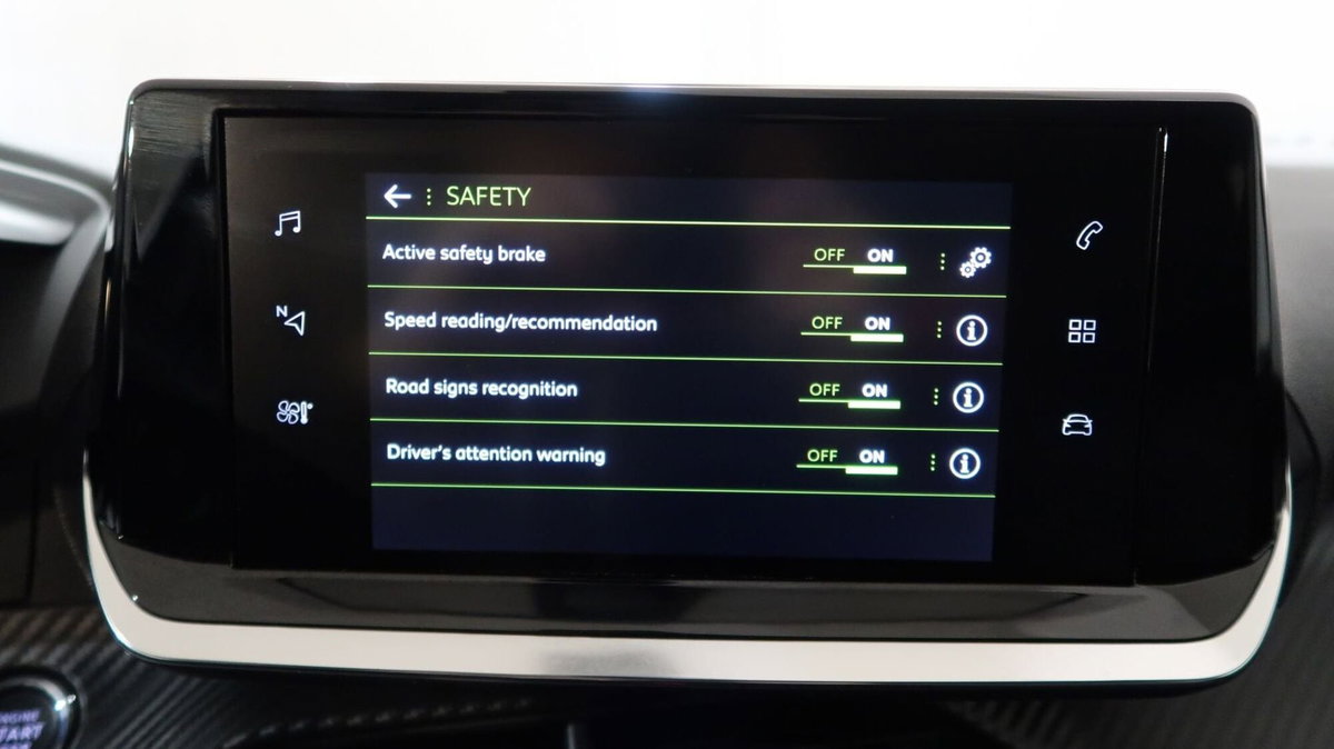 Peugeot 2008 1.2 puretech Active s&s 100cv (20)
