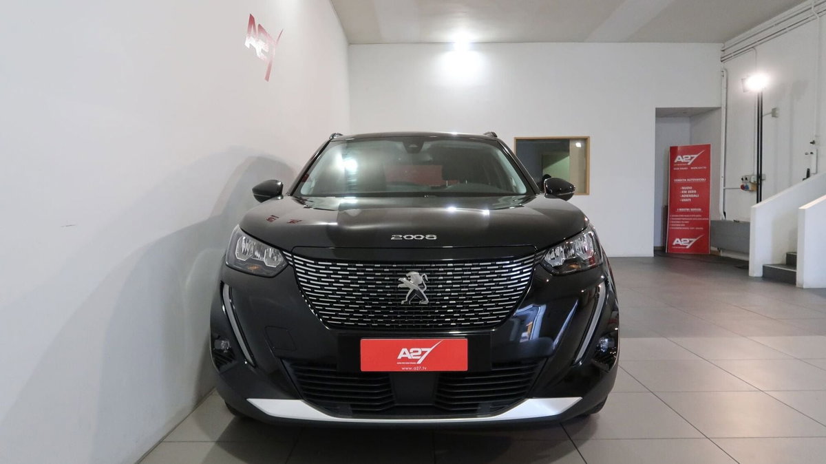 Peugeot 2008 1.2 puretech Active s&s 100cv (7)