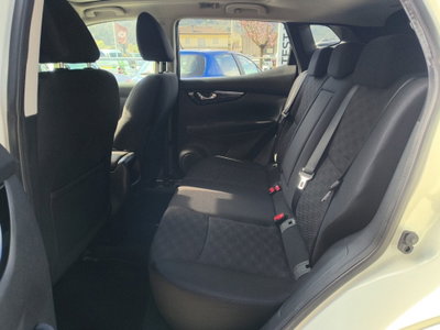 Nissan Qashqai 1.6 dCi 4WD N-Connecta (13)