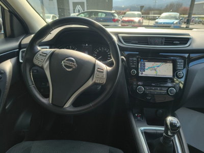 Nissan Qashqai 1.6 dCi 4WD N-Connecta (9)