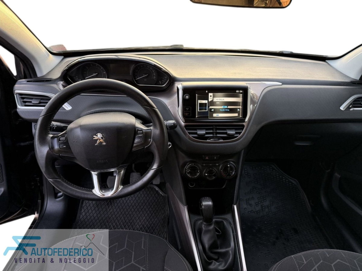 Peugeot 2008 VTi 82CV Allure (10)