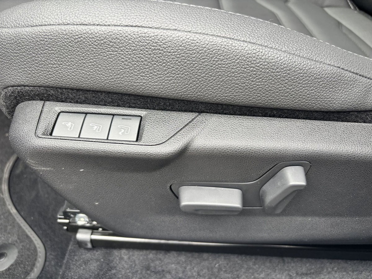 Jeep Avenger full-electric Summit fwd 156cv auto (10)