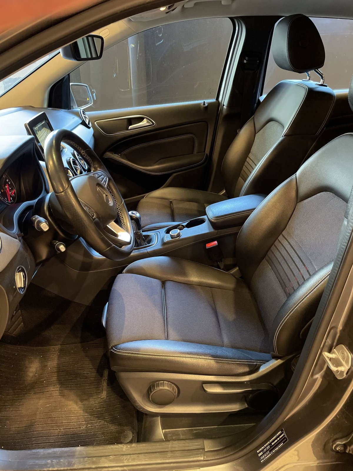 Mercedes-Benz Classe B 200 CDI Premium (11)