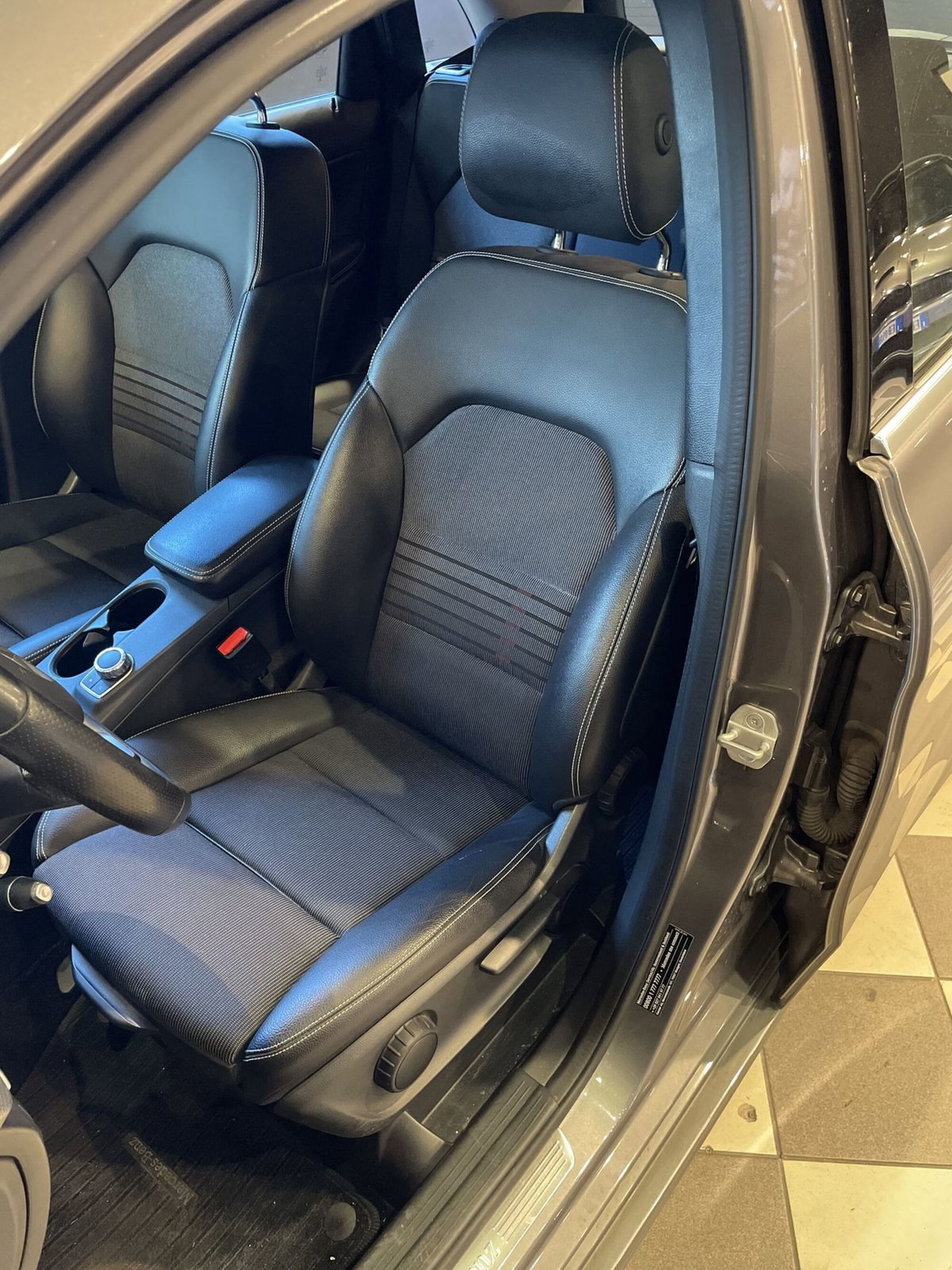 Mercedes-Benz Classe B 200 CDI Premium (12)