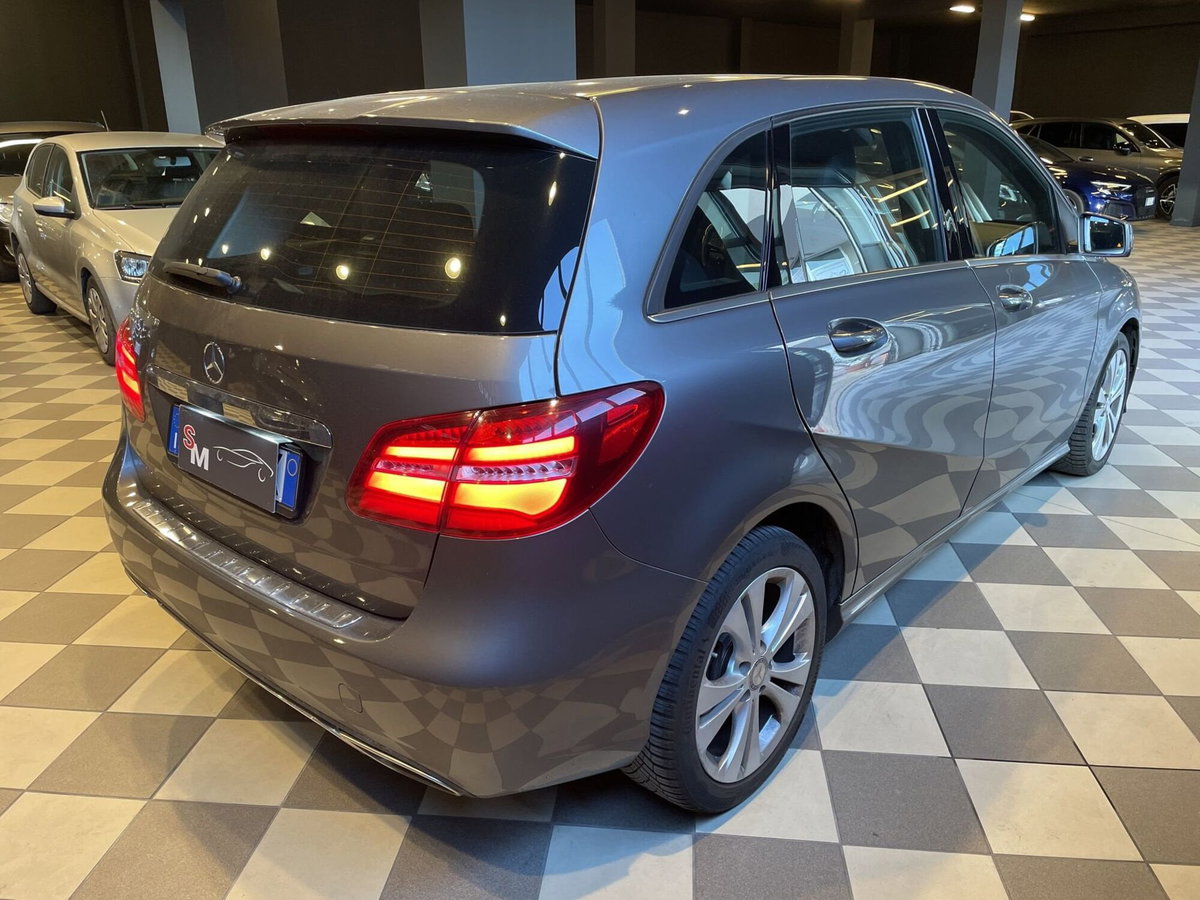 Mercedes-Benz Classe B 200 CDI Premium (4)