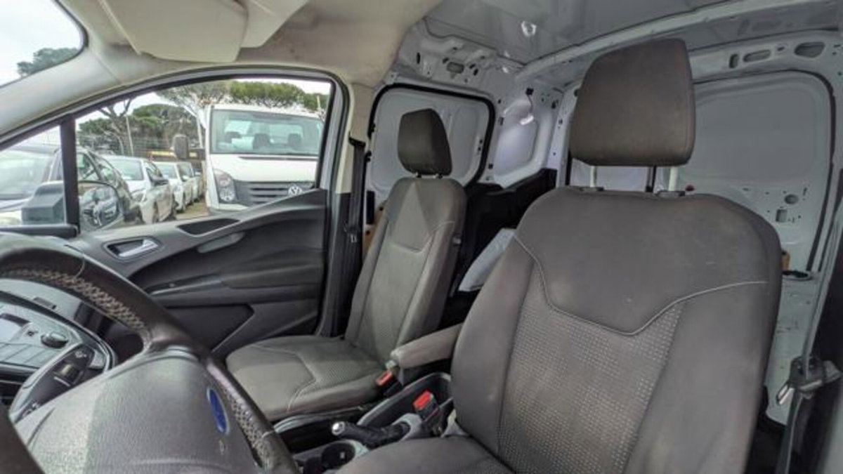 Ford Transit Courier 1.0 EcoBoost 100CV  Trend (8)