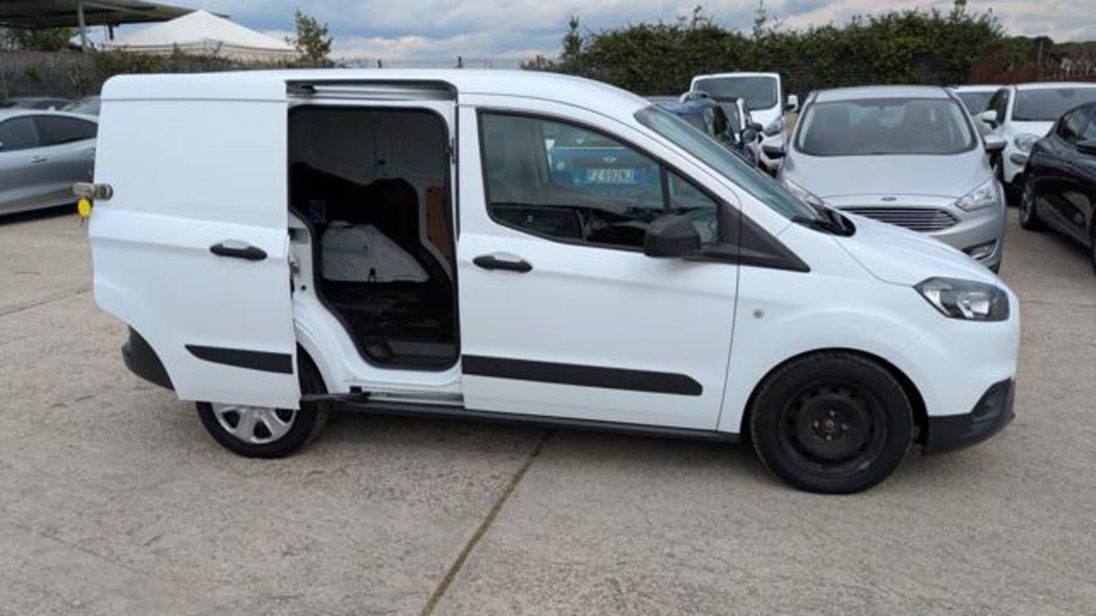 Ford Transit Courier 1.0 EcoBoost 100CV  Trend (4)