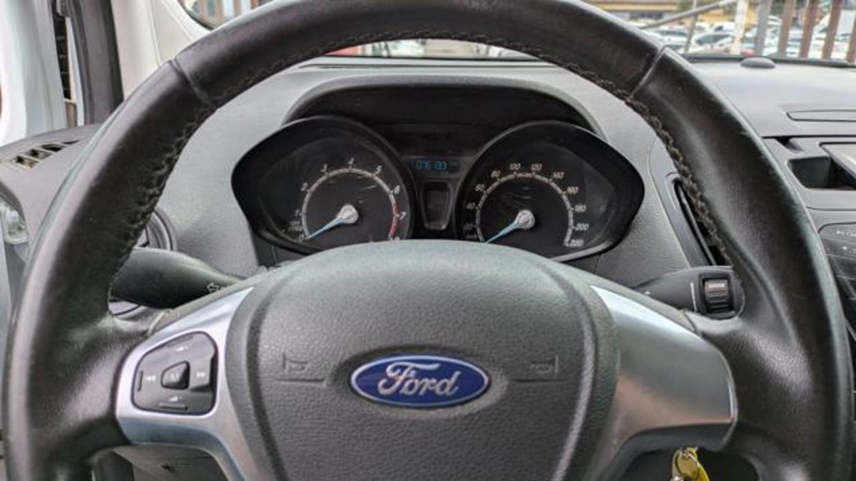 Ford Transit Courier 1.0 EcoBoost 100CV  Trend (6)