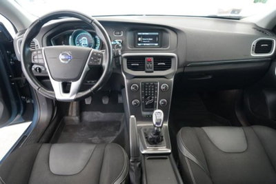 Volvo V40 D2 1.6 Kinetic (13)