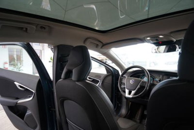 Volvo V40 D2 1.6 Kinetic (18)