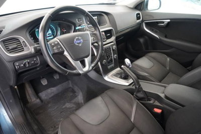 Volvo V40 D2 1.6 Kinetic (9)