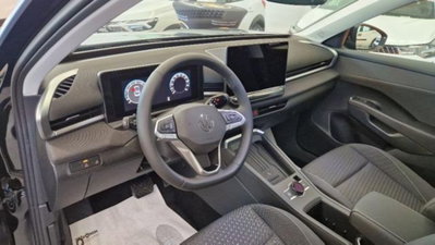 Volkswagen T-Roc 1.5 etsi Life 115cv dsg (11)