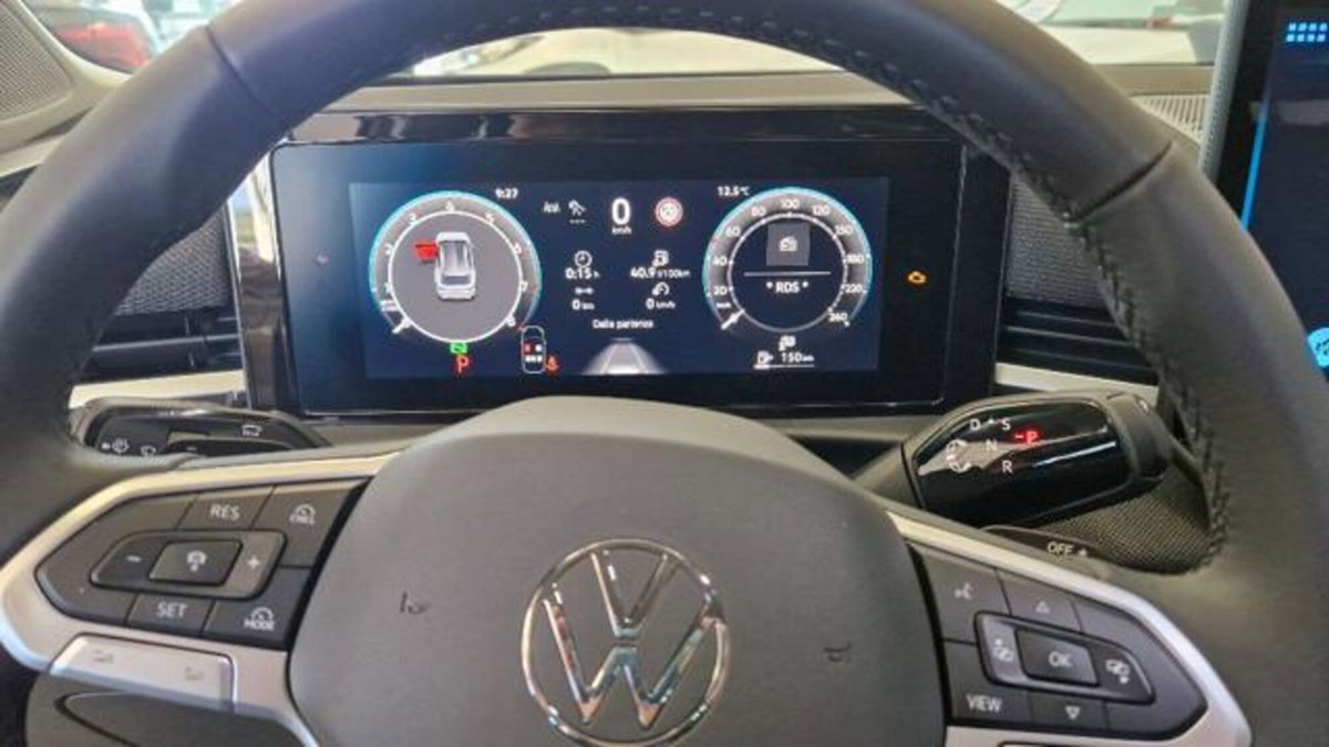 Volkswagen T-Roc 1.5 etsi Life 115cv dsg (13)