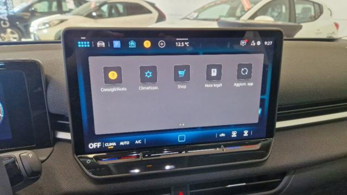 Volkswagen T-Roc 1.5 etsi Life 115cv dsg (19)