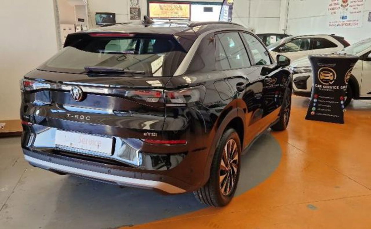 Volkswagen T-Roc 1.5 etsi Life 115cv dsg (4)