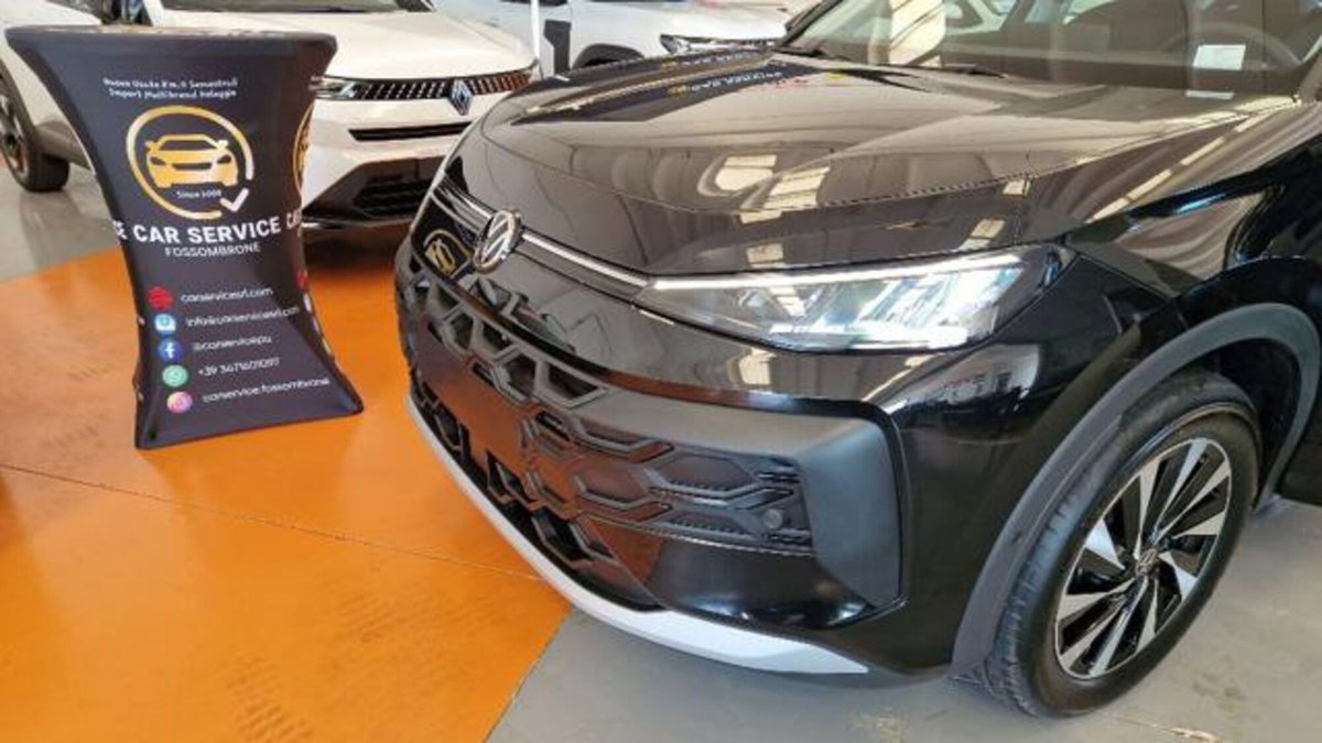Volkswagen T-Roc 1.5 etsi Life 115cv dsg (6)