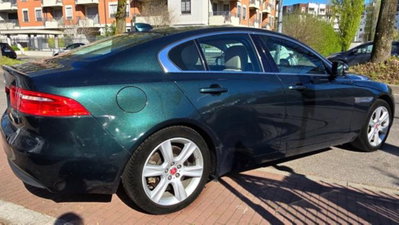 Jaguar XE 2.0 D Turbo 180 CV AWD aut. Portfolio (8)