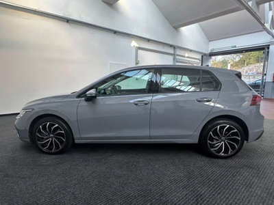 Volkswagen Golf Variant 1.0 eTSI EVO DSG Life (7)