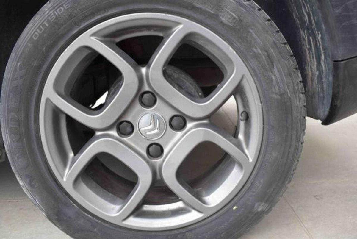 Citroen C4 Cactus PureTech 82 Feel (18)