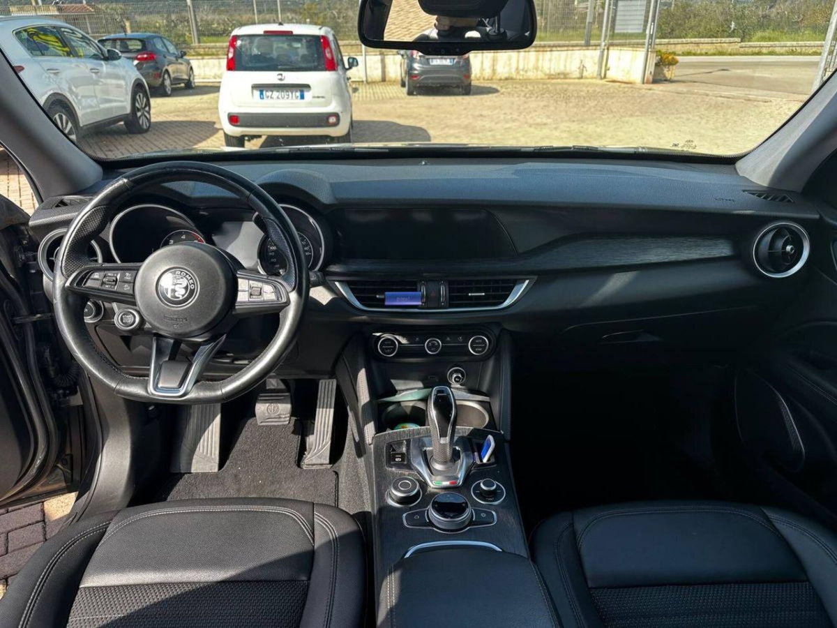 Alfa Romeo Stelvio Stelvio 2.2 Turbodiesel 190 CV AT8 RWD Sprint (10)