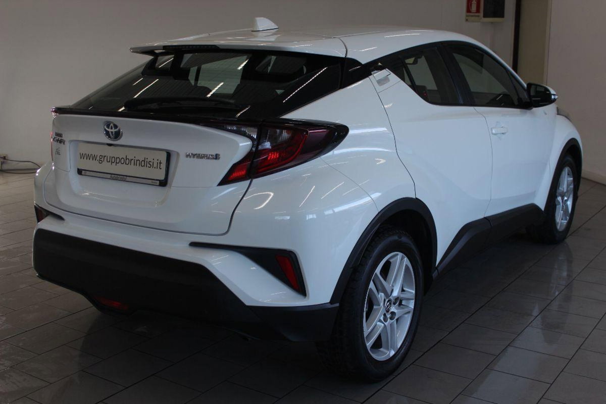Toyota Toyota C-HR 1.8 Hybrid E-CVT Active (4)
