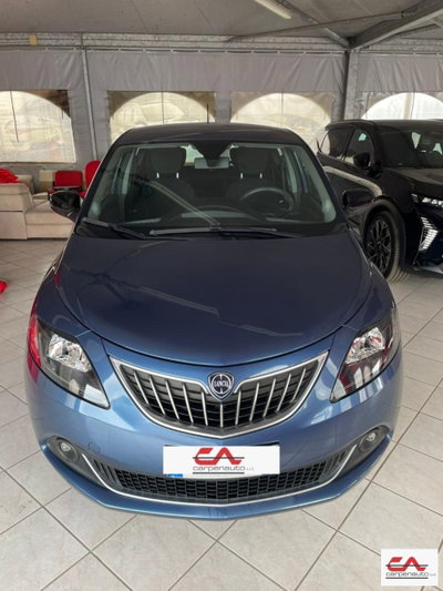Lancia Ypsilon 1.0 FireFly 5 porte S&S Hybrid Gold Plus usata
