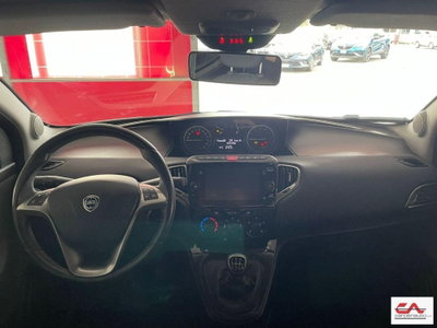 Lancia Ypsilon 1.0 FireFly 5 porte S&S Hybrid Gold Plus (6)