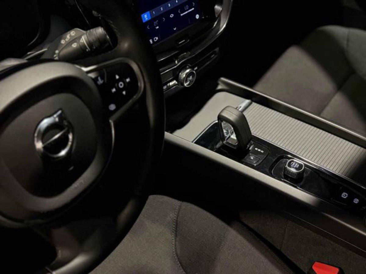 Volvo XC60 B4 Geartronic Momentum Pro (10)
