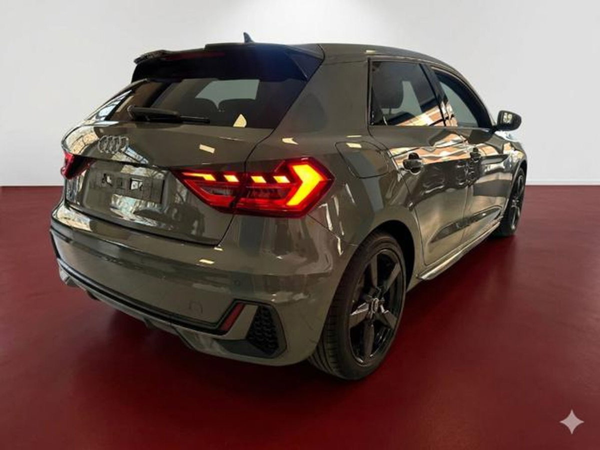 Audi A1 Sportback 30 TFSI S tronic S line edition (6)