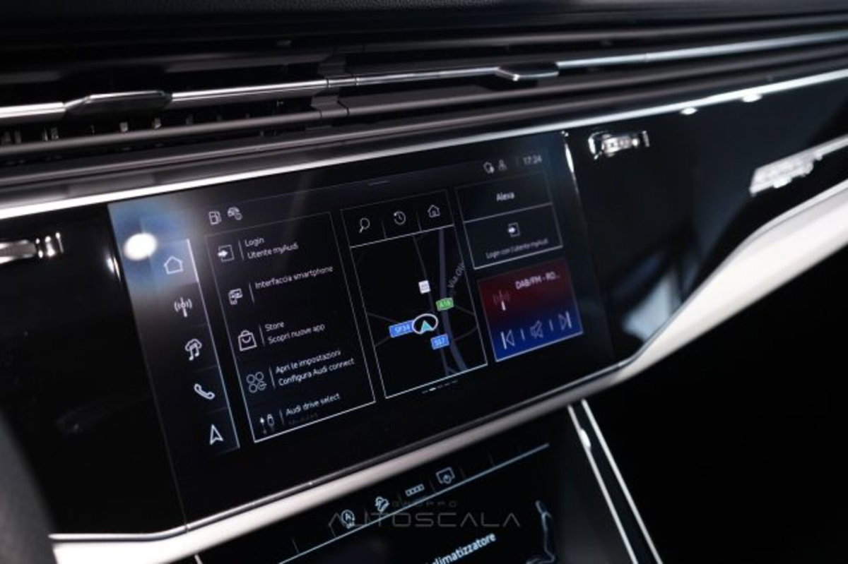 Audi Q8 3.0 tdi mhev S line edition quattro 286cv tiptronic (17)
