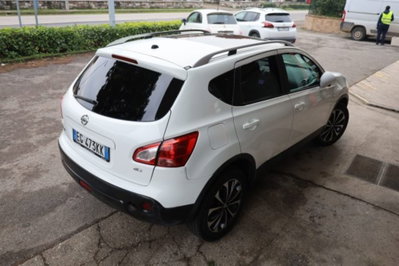 Nissan Qashqai 2.0 dCi DPF 4WD aut. n-tec (8)