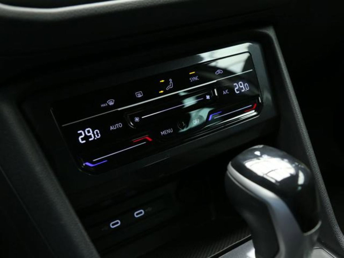 Volkswagen Tiguan Allspace 2.0 tdi Life 150cv dsg (14)