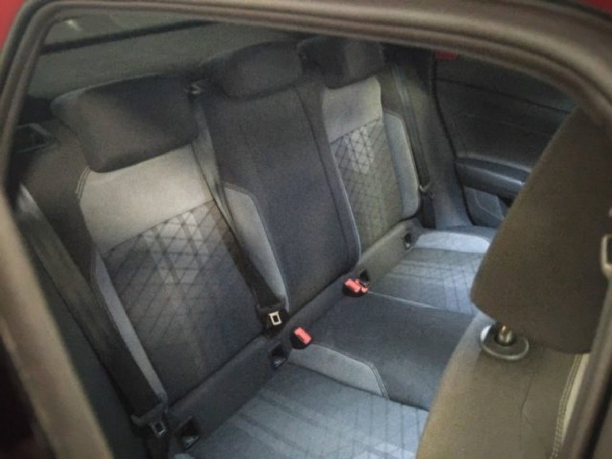 Volkswagen Taigo 1.0 tsi R-Line 115cv dsg (11)