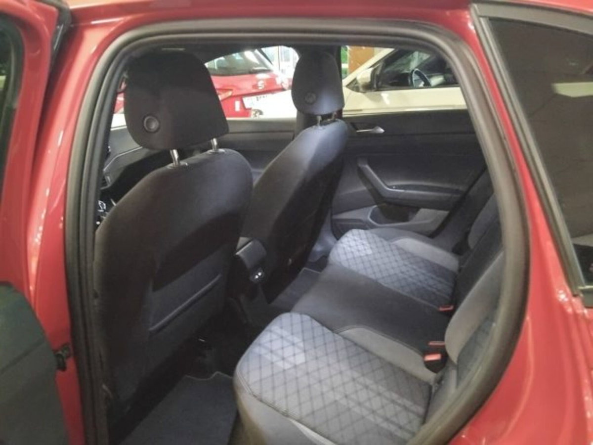 Volkswagen Taigo 1.0 tsi R-Line 115cv dsg (7)
